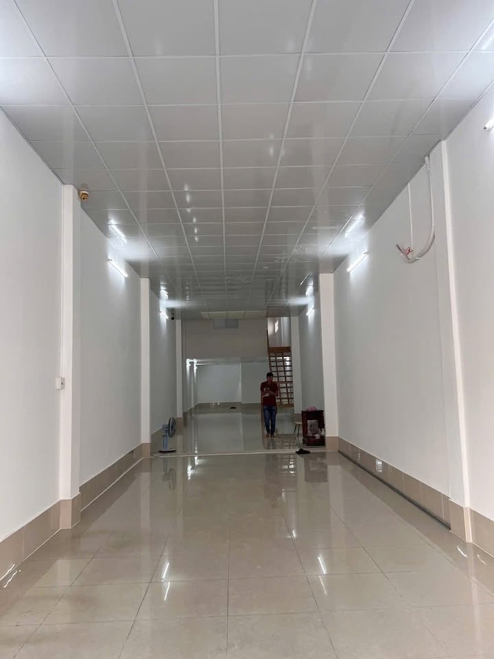 Cho thuê nhà 138 Phạm Phú Thứ, Q Tân Bình 150m² - Vị trí kinh doanh sầm uất!