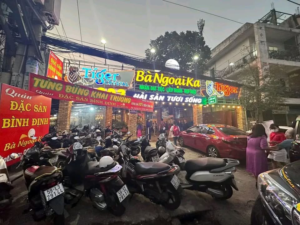 FrontHouse cho thuê tại Bình Thạnh 550m² giá 75 triệu - Kinh doanh tự do!