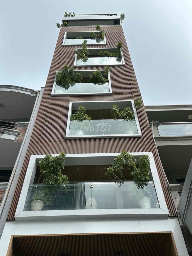 Studio ban công 40m² tại Thành Thái, Quận 10 giá 5.9 triệu - An ninh 24/7, giờ giấc tự do!