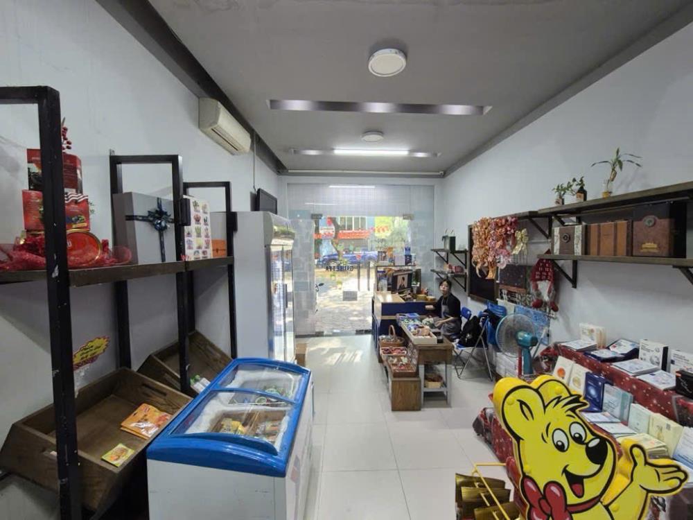 Nhà mặt phố Ô Chợ Dừa, quận Đống Đa 105m² giá 50 tỷ - Đang cho thuê, dòng tiền ổn định!