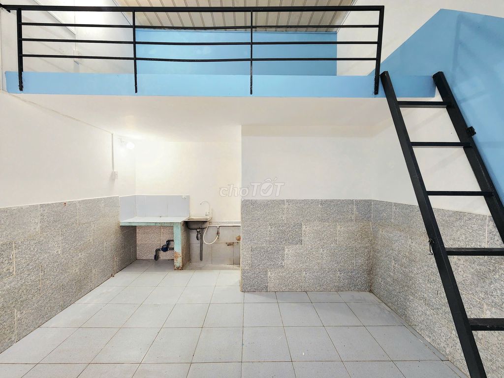 Phòng cho thuê Tân Đông Hiệp, Dĩ An 25m² giá 1.3 triệu - Giờ giấc tự do thoải mái!