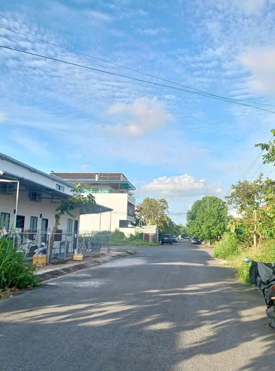 Bán nền đẹp KDC Hưng Phú, Cần Thơ 90m² giá 2.45 tỷ - Vị trí đắc địa, tiện ích đầy đủ!