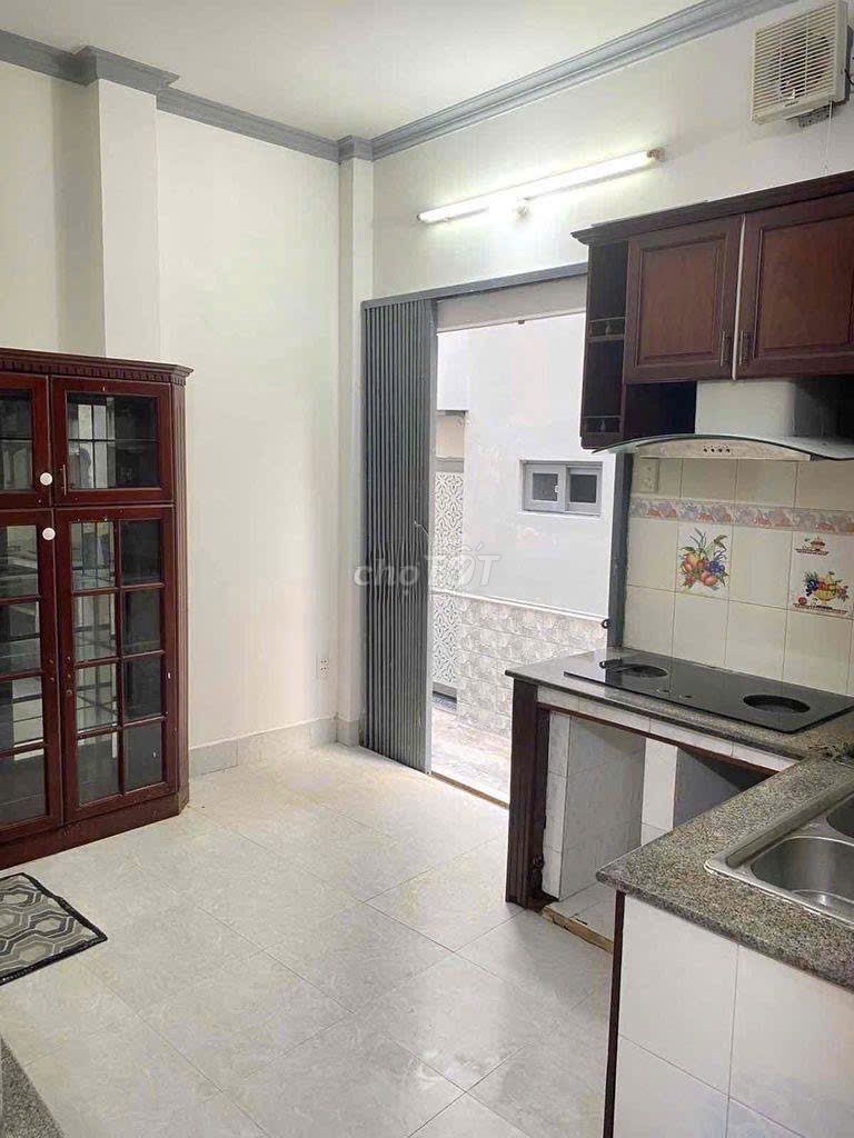 Nhà cấp 4 đường Bùi Đình Túy, Bình Thạnh - 48m² giá 6.4 tỷ - Sẵn sàng xây mới!