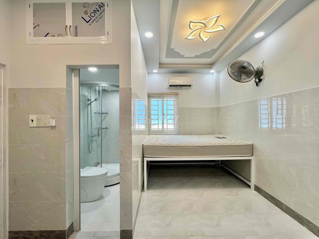 Cho thuê studio 25m² tại Quận 10 - Giá chỉ 4.3 triệu/tháng, máy giặt riêng