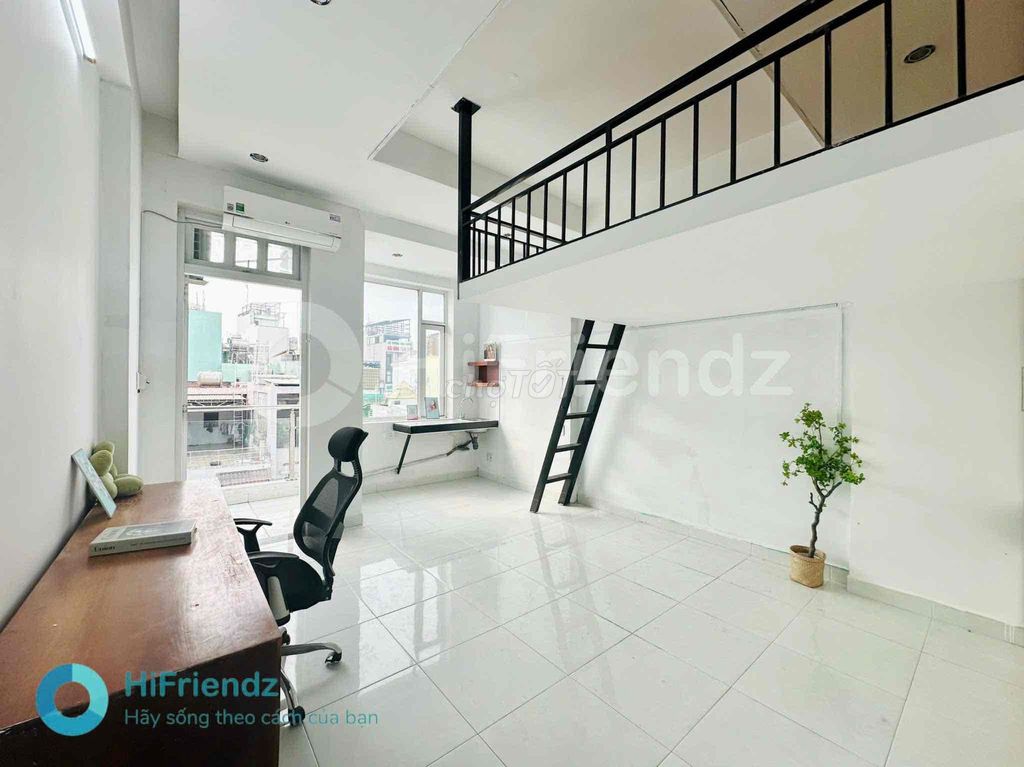 Phòng ban công 30m² giá 4.2 triệu - Nội thất đầy đủ, an ninh 24/7!