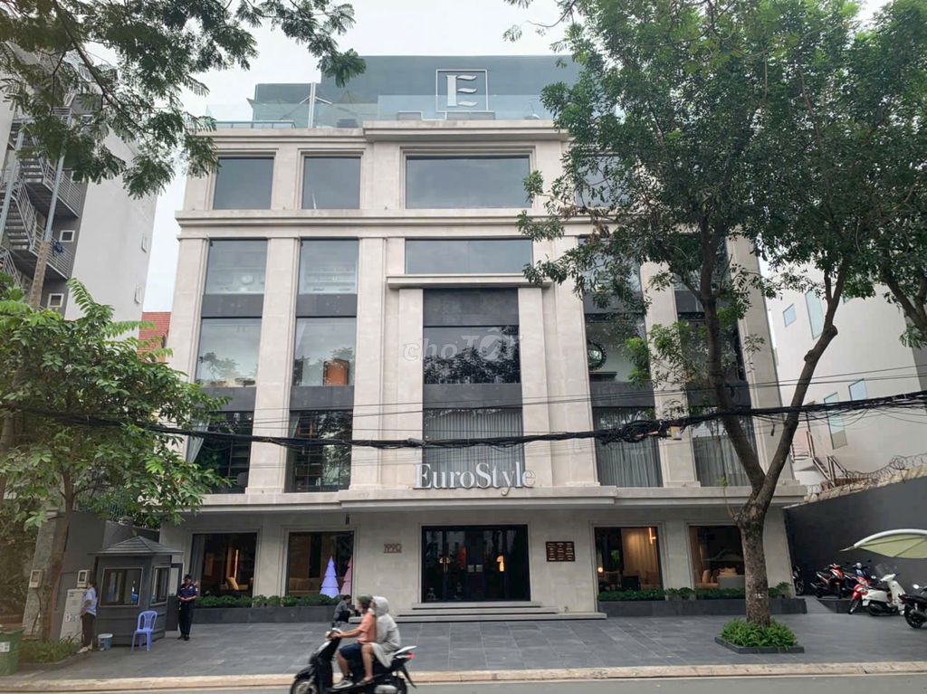 Cho thuê tòa nhà văn phòng 3 mặt tiền Vườn Lài, An Phú Đông, Quận 12 - Diện tích 868m², Giá 300 triệu/tháng!