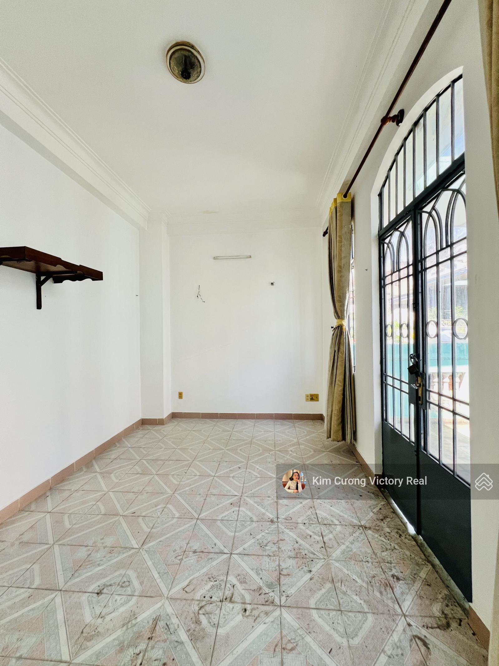 Nhà nguyên căn hẻm 61/21 Bình Giã, Tân Bình - Diện tích 70m², giá 23 triệu/tháng, không gian yên tĩnh!