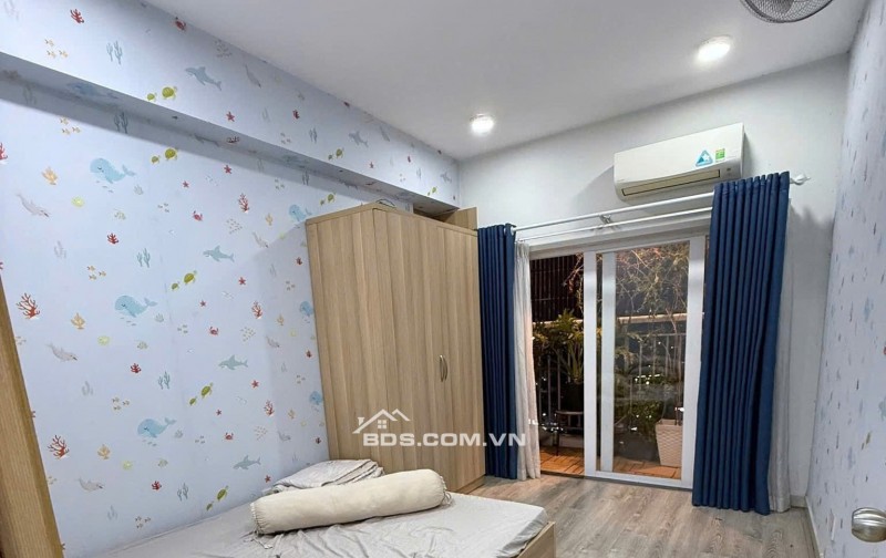 Căn hộ góc 2PN 2WC tại Screc Tower, Trường Sa, Q3 - Giá chỉ 12.5 triệu/tháng!