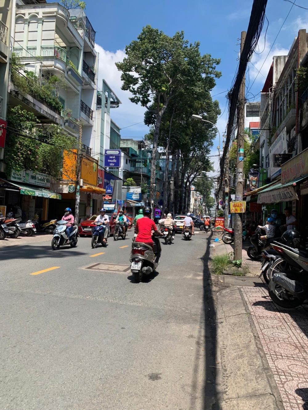 Nhà mặt tiền Ngô Quyền, quận 10, 55m² giá 18.7 tỷ - Đầu tư sinh lời tuyệt vời!