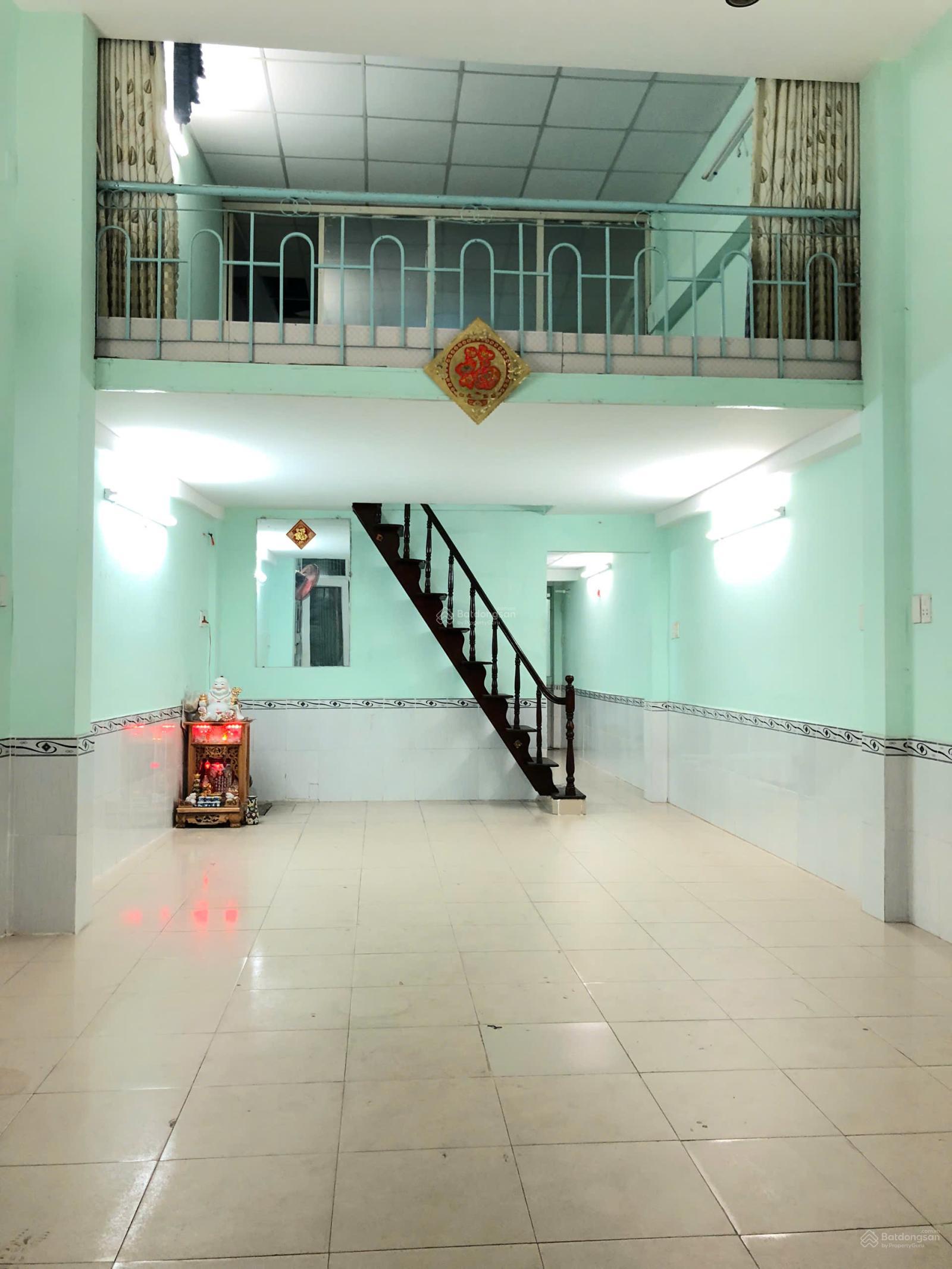 Cho thuê nhà nguyên căn mặt tiền Nguyễn Sơn, 90m² giá 13.5 triệu - Kinh doanh lý tưởng!