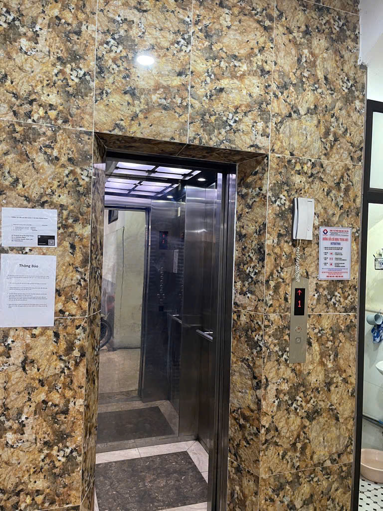 Chủ đầu tư cần bán gấp toà CHDV 7 tầng tại Bắc Từ Liêm - Dòng tiền 100 triệu/tháng!