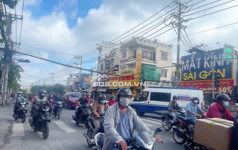 Mặt tiền kinh doanh Phan Văn Hớn Quận 12, 115m² giá 14.9 tỷ - Thiết kế hiện đại, sẵn sàng vào ở!