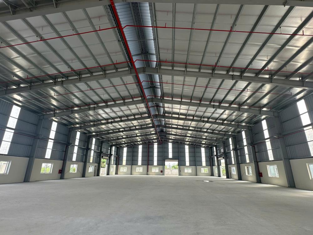 Kho xưởng cho thuê tại Cụm CN Ninh Hiệp - Gia Lâm, 2140m² giá chỉ 250 triệu