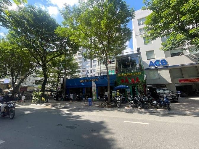 Bán nhà mặt tiền Trương Định P Võ Thị Sáu, quận 3, 4,2x18m giá 42 tỷ - Cơ hội đầu tư hiếm có!