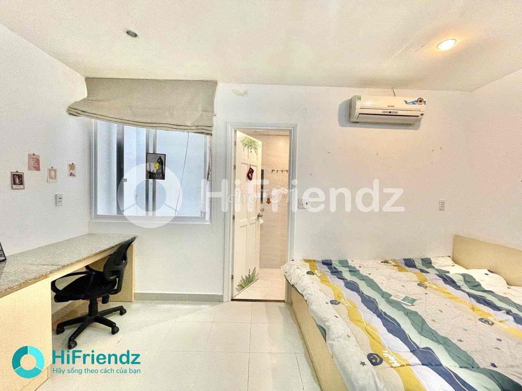 Phòng trọ Huỳnh Văn Bánh 28m² giá 4.6 triệu - Full nội thất, có thang máy!
