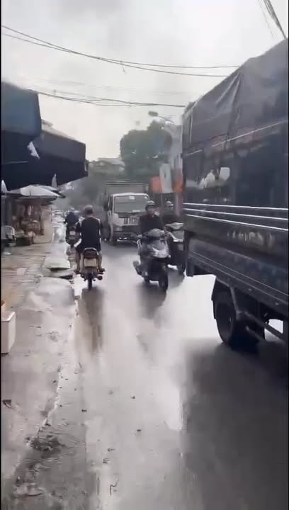 Bán đất lô góc Văn Phú 70m² giá 5.74 tỷ - Tiện ích đa dạng, gần chợ