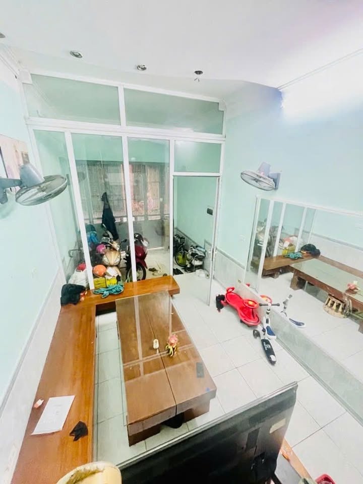Nhà mặt ngõ Lê Trọng Tấn, Thanh Xuân 45m² giá 16.8 tỷ - Ô tô tránh, kinh doanh thuận lợi!