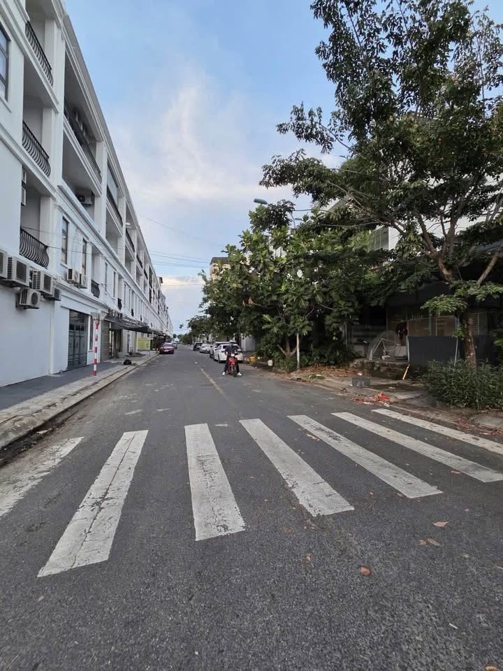 Đất lô góc Kinh Dương Vương Đà Nẵng 152m² giá 26.3 tỷ - Cơ hội đầu tư sinh lời!