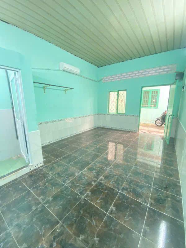 Phòng cho thuê Hẻm 9 Phạm Ngọc Hưng, 24m² giá 1.8 triệu - Không gian sống thoải mái!