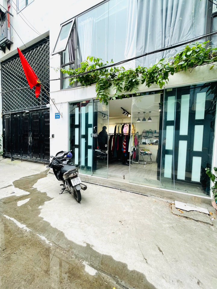 Cửa hàng cho thuê tại số 17A ngõ 123 Trung Kính - Giá chỉ 5.7 triệu/tháng!