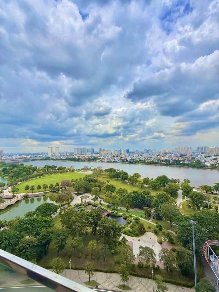 Căn hộ Vinhomes Central Park 376m² giá 65 tỷ - Sở hữu ngay cho gia đình lớn!