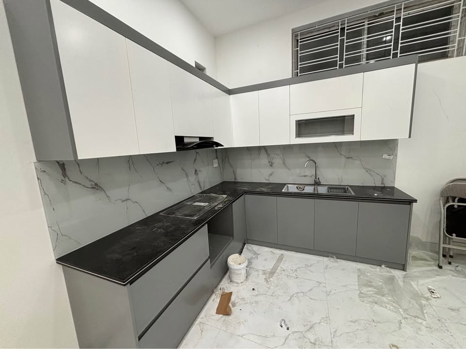 Nhà 3 tầng Ngô Gia Tự, Hải An 85m² giá 3 tỷ - Sân cổng ngõ nông, tiện ích đầy đủ!