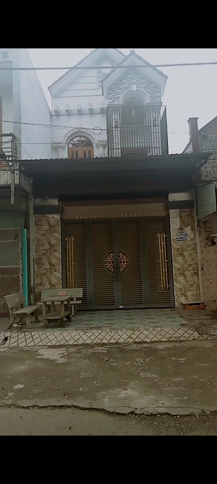 Nhà 1 Lầu 3PN KDC Trường Sơn 105m² giá 4.2 tỷ - Nội thất đầy đủ, gần chợ!