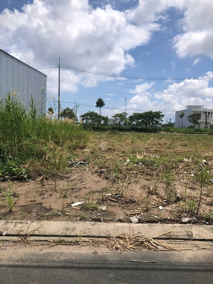 Đất nền KĐT Sao Mai Nhựt Hồng Cà Mau 105m² giá 1.08 tỷ - Sổ đỏ chính chủ!