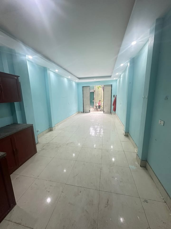 Nhà cho thuê tại ngõ 207 Bùi Xương Trạch 40m² giá 7 triệu - Ô tô đỗ cửa, tiện nghi đầy đủ!