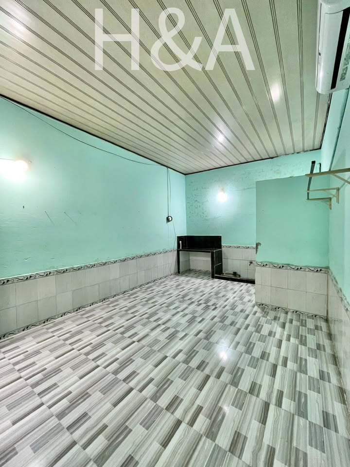 Phòng trọ Hẻm 9 Phạm Ngọc Hưng 20m² giá 1.8 triệu - Tiện nghi đầy đủ, gần trường học!