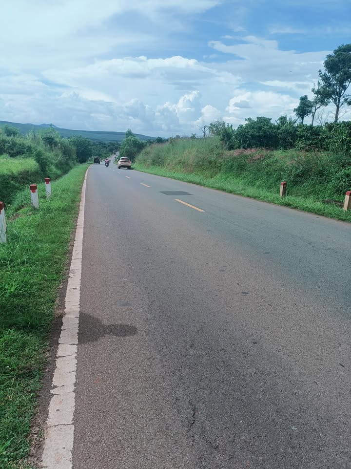 Đất nền mặt tiền xã Dlê Yang, Ea H'Leo 21,600m² giá 1.15 tỷ - Cơ hội đầu tư hấp dẫn!