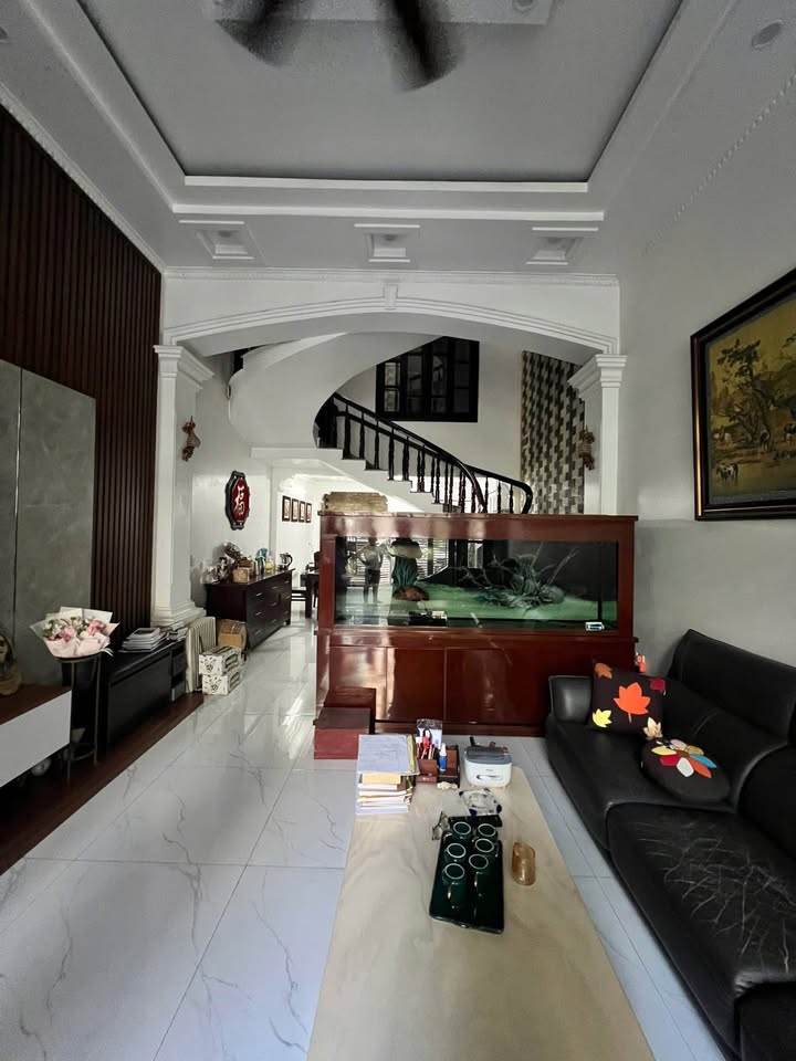 Nhà 4 tầng khu phân lô Văn Cao, Hải Phòng 91m² giá 8 tỷ - Ô tô vào thoải mái!