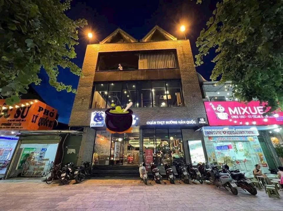 Cho thuê nhà mặt phố Huỳnh Thúc Kháng 90m² giá 60 triệu - Vị trí đắc địa kinh doanh