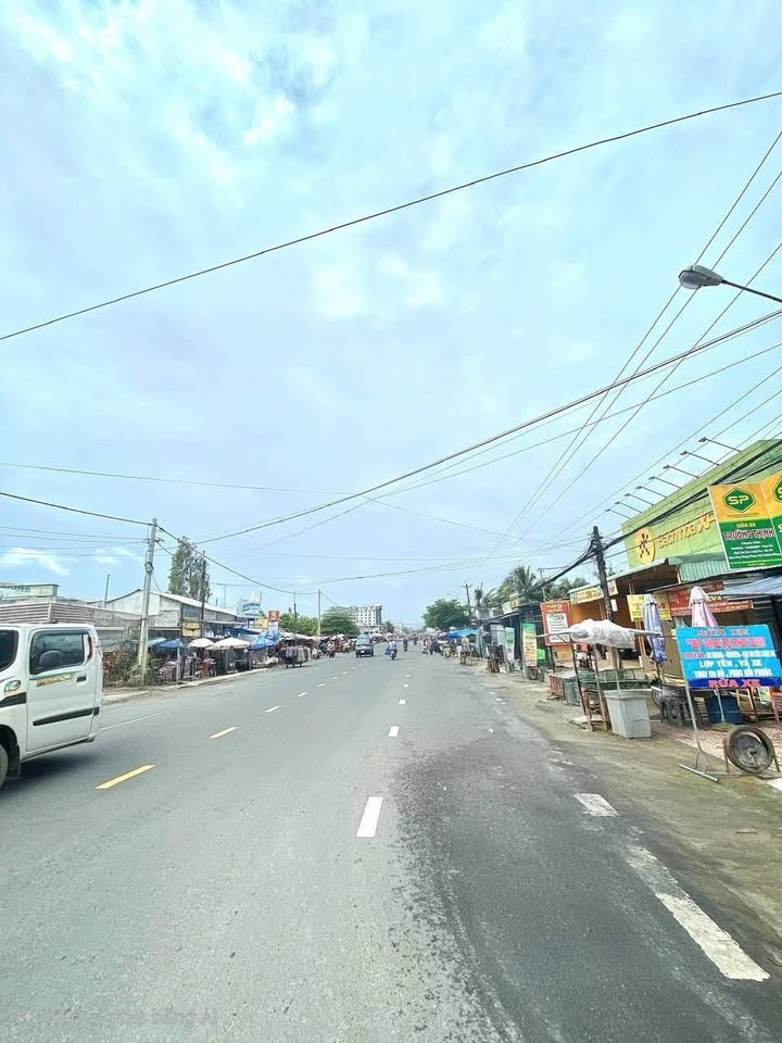 Nhà mặt tiền Cống Kênh Mới, An Xuyên, Cà Mau 585m² giá 2.2 tỷ - Chính chủ bán gấp!