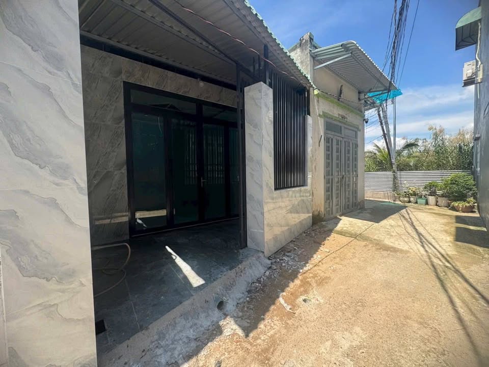 Nhà riêng Phú Hữu 75m² giá 950 triệu - Bán gấp do kẹt tiền!