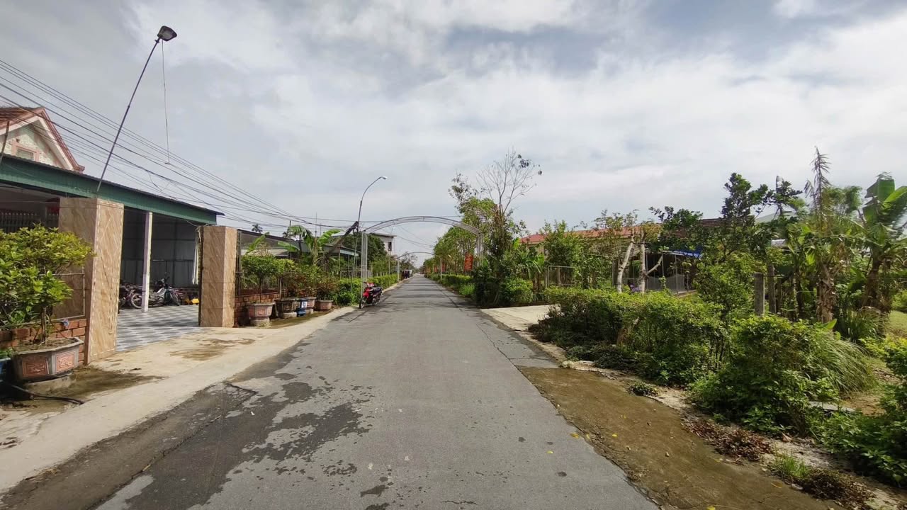 Đất nền Thôn Yên Khánh, Cẩm Vịnh, 315m² giá 2.3 tỷ - Phong thủy đẹp, sinh khí tốt!