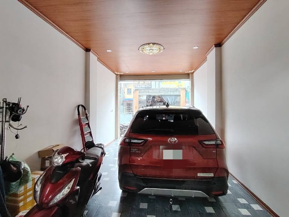 Nhà mặt phố Ngọc Thụy 114m² giá chỉ 15 tỷ - Kinh doanh đỉnh cao!