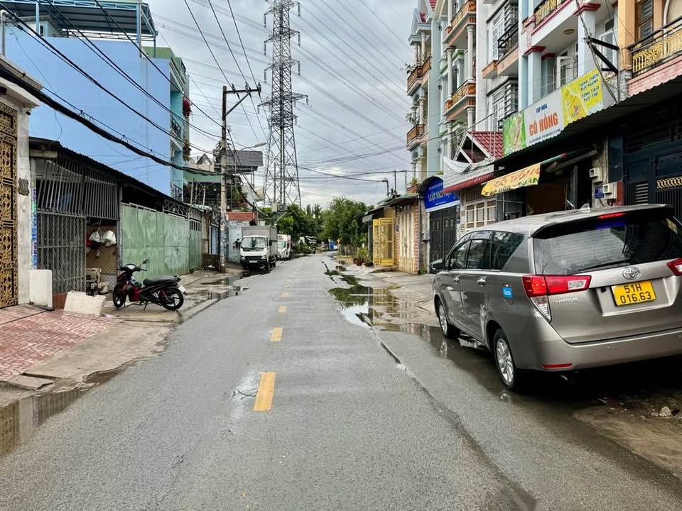 FrontHouse Tân Chánh Hiệp Q12 92m² giá 9.5 tỷ - Vị trí đắc địa cho kinh doanh!