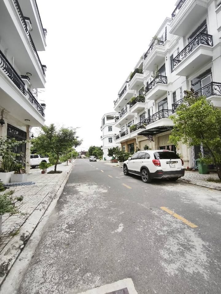 Nhà phố cao cấp An Phú Đông 52m² giá 6.5 tỷ - Đầu tư sinh lời ngay!