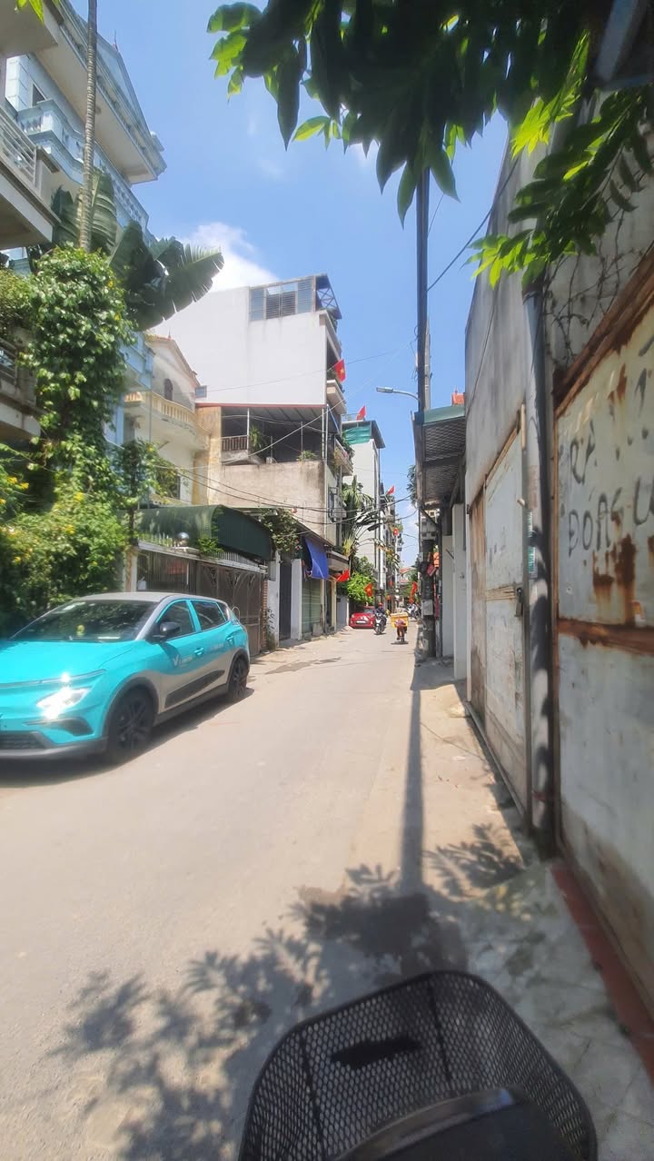 Nhà riêng Lạc Long Quân, Hồ Tây 77m² giá 19 tỷ - Sẵn sàng vào ở!