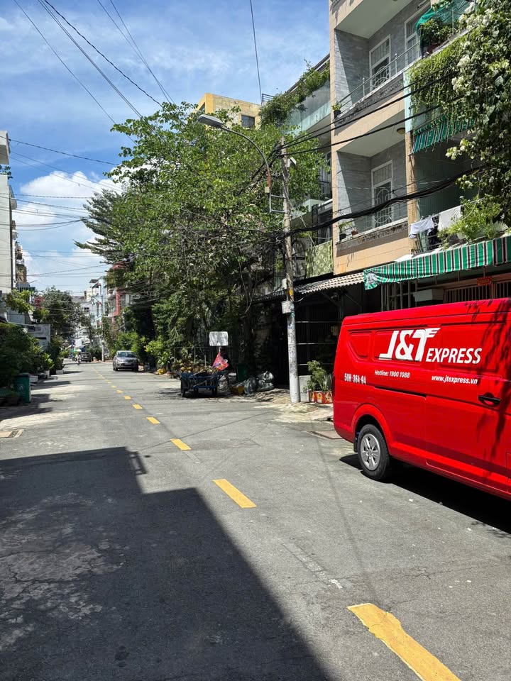 Bán nhà mặt tiền Trần Thủ Độ, Tân Phú 78m² - Sổ hồng chính chủ, giá 9.9 tỷ!