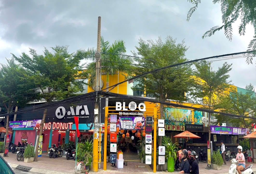 Shophouse cho thuê tại BLOQ Saigon Thảo Điền 62m² - Sẵn sàng kinh doanh ngay!