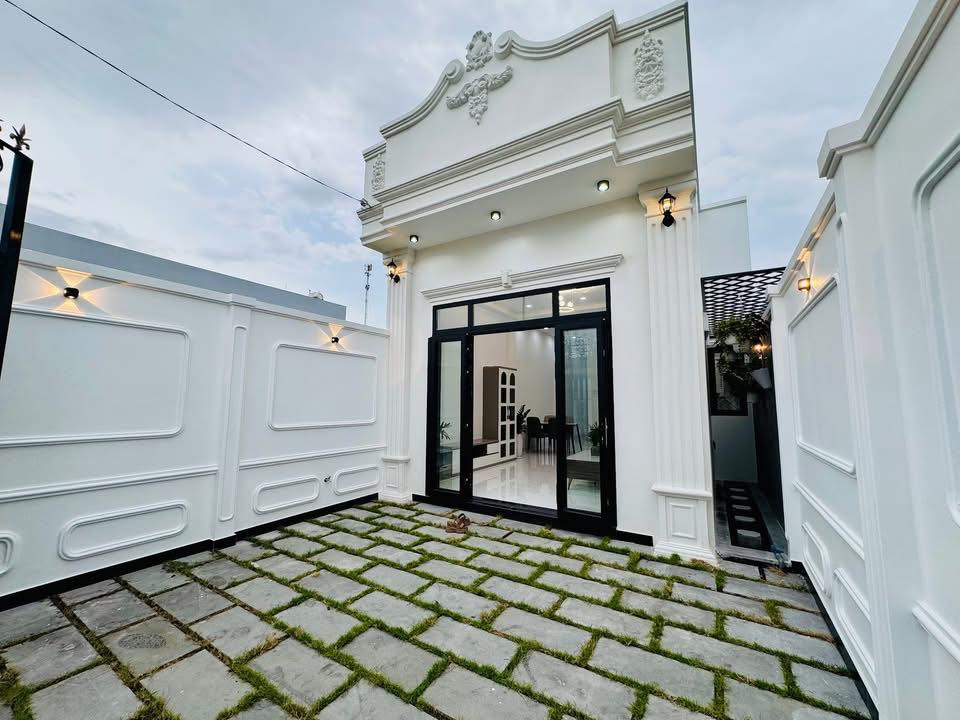 Nhà Tân cổ điển 105m² tại Phường Mỹ Phong, TP Mỹ Tho - Giá chỉ 1.75 tỷ thương lượng!