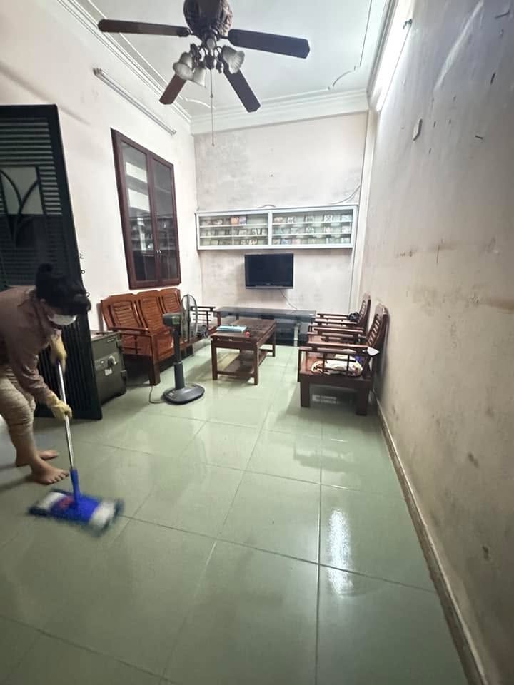 Nhà phố 8/3, quận Hai Bà Trưng, 20m² giá 5.5 tỷ - Sổ đỏ chính chủ!