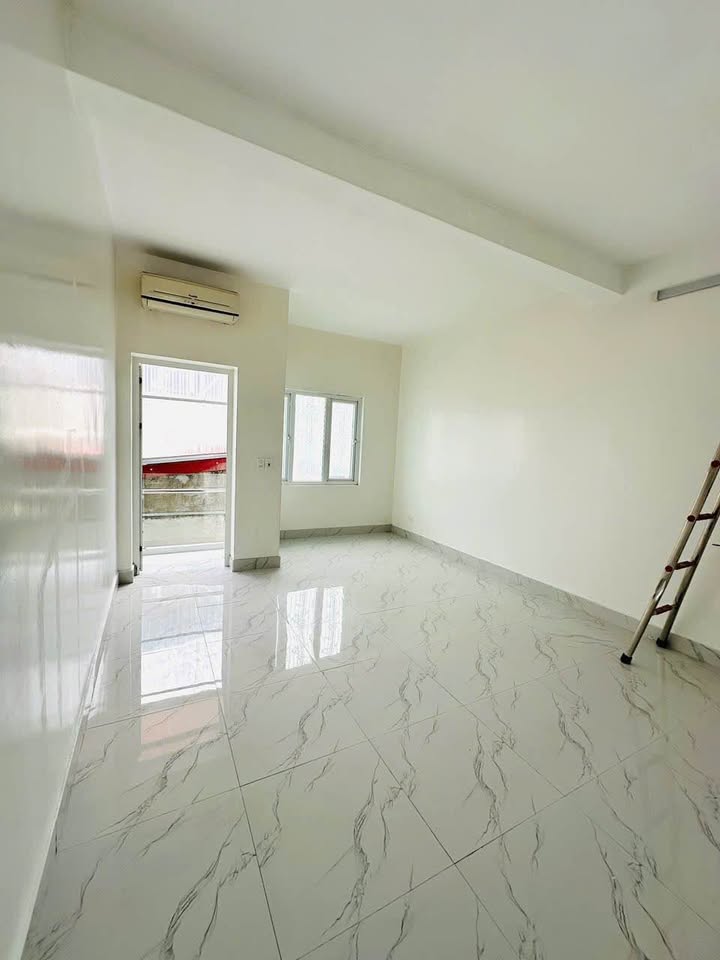 Nhà cho thuê tại ngõ Chợ Hàng, Hải Phòng 70m² giá 8 triệu - Tiện nghi đầy đủ, gần AEON Mall!