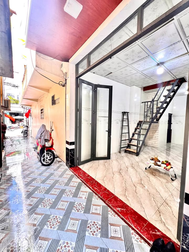 Nhà cho thuê 184 Đường Xô Viết Nghệ Tĩnh, Cần Thơ - Nhà đẹp mới xây, thuận tiện kinh doanh!