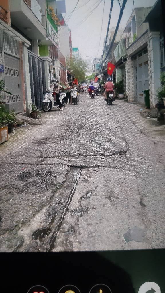 Nhà hẻm xe hơi Bùi Văn Ba Quận 7 150m² giá 11 tỷ - Thương lượng ngay!