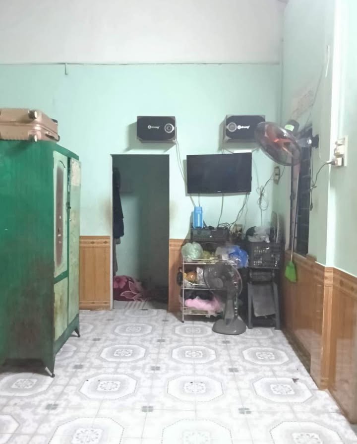 Nhà cấp 4 kiệt xe máy Huỳnh Thúc Kháng, 50m² giá 890 triệu - Cơ hội đầu tư tuyệt vời!