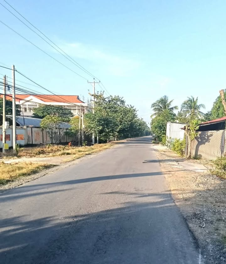 Đất nền mặt tiền huyện lộ 12 Mỹ Thạnh, Ba Tri 275m² giá chỉ 1.35 tỷ - Cơ hội đầu tư lý tưởng!