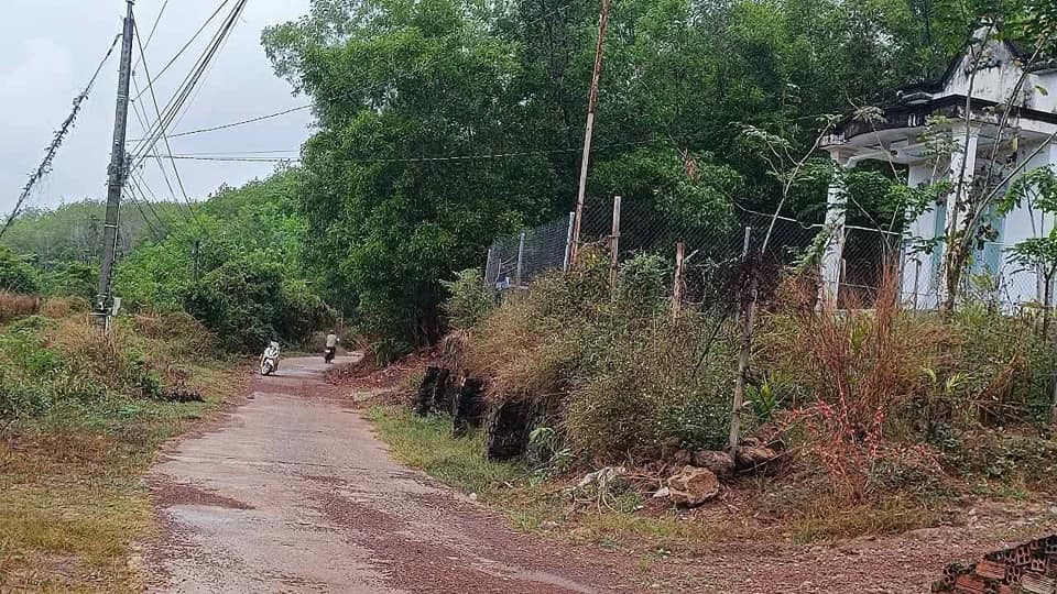 Đất nền Đồng Xoài 3600m² giá chỉ 1 tỷ - Cơ hội đầu tư hiếm có!